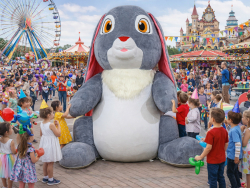 Кролик Гигантский Арт-объект